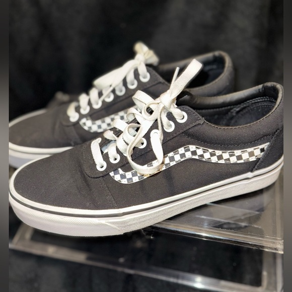 Vans Black and White Sneakers with Canvas Upper - Picture 2 of 12